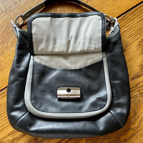 Coach Bag - Picture 8 of 15